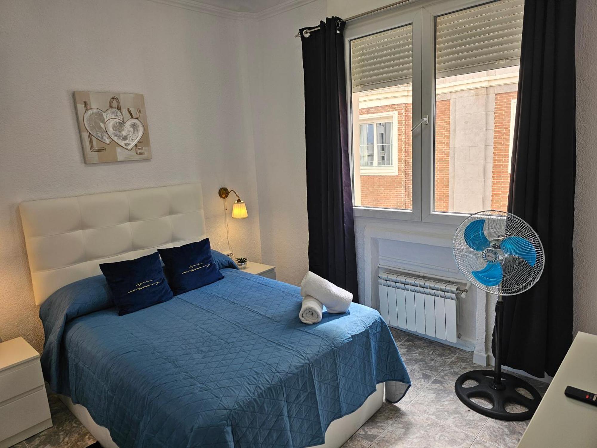 Exterior Gran Via 45 W7.8 Apartment Madrid